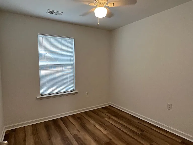 51 Ventura Way — Photo 16