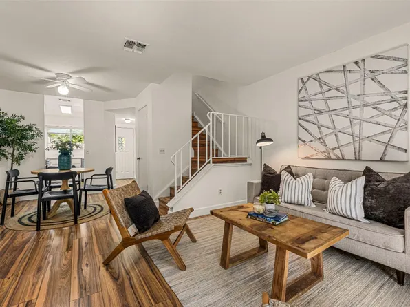 5638 Hamilton St APT 55, Sacramento, CA 95842
