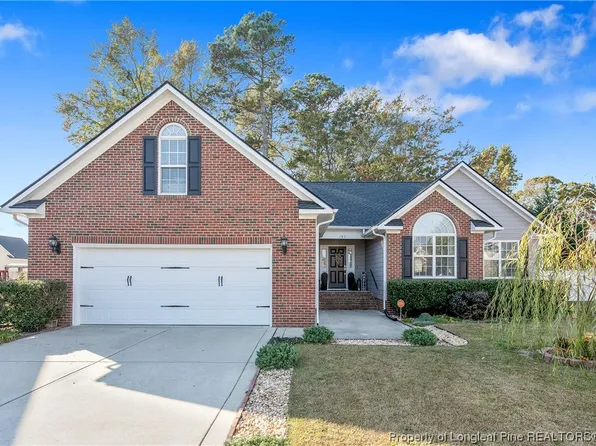 197 Old Colony Pl, Raeford, NC 28376