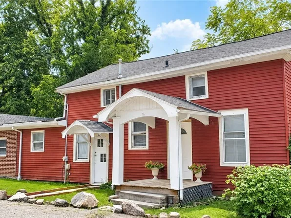 56 Center St, Seville, OH 44273