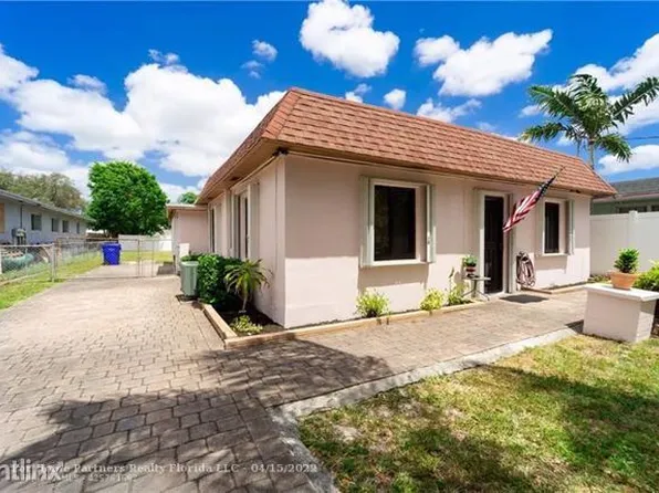 5725 Buchanan St, Hollywood, FL 33021