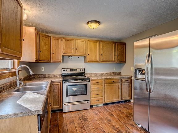 2nd image of 22 Meadow Hill Dr
