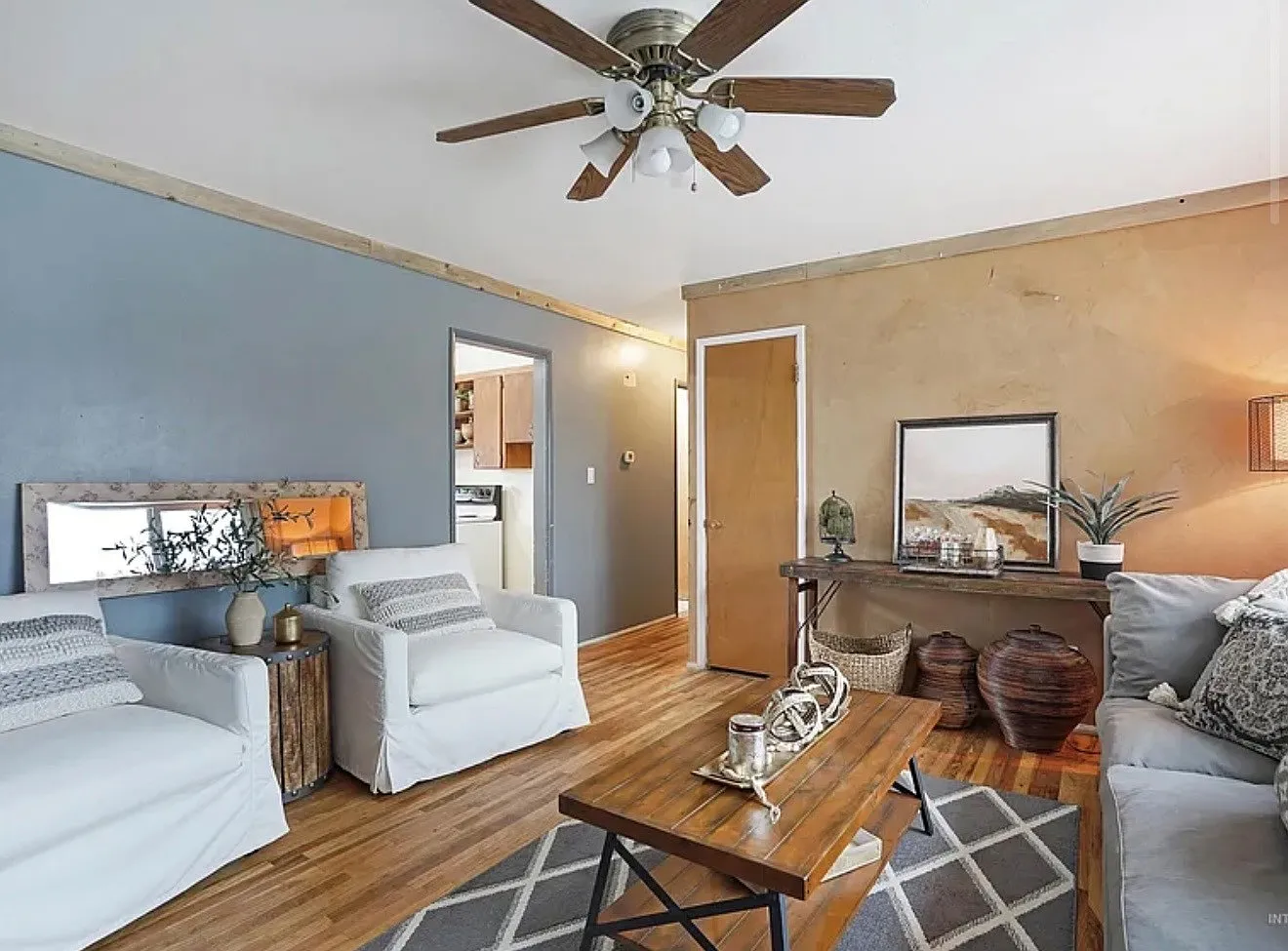 542 Malta Ave — Photo 4