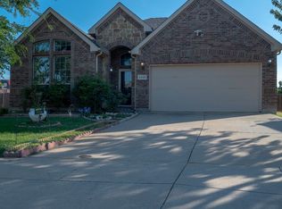 2520 Triangle Leaf Dr, Fort Worth, TX 76244