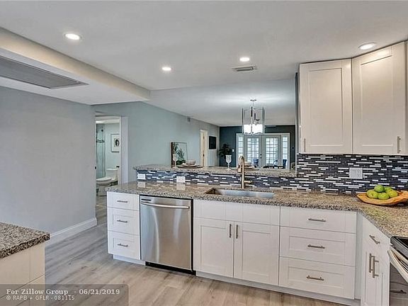 5th image of 3305 Aruba Way APT E3