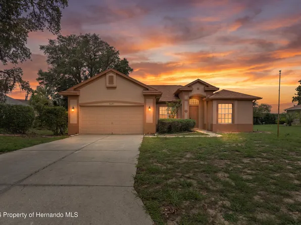 5691 W Hunters Ridge Cir, Lecanto, FL 34461