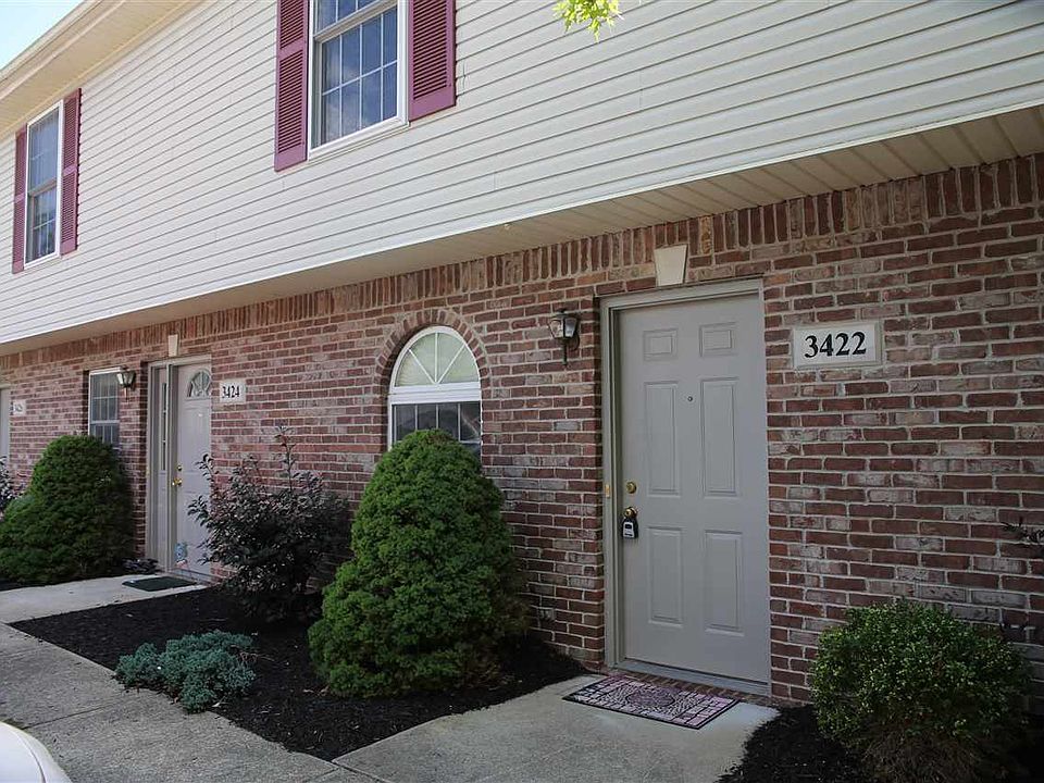 1st image of 3422 S Oaklawn Cir
