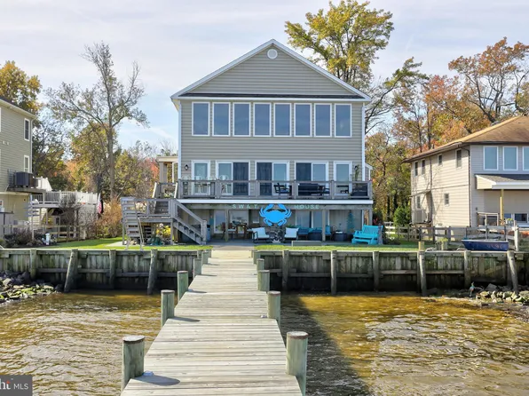 7663 Bay St, Pasadena, MD 21122