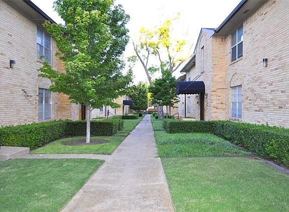 3rd image of 5825 Sandhurst Ln #C