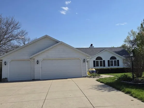 12405 W North LANE, New Berlin, WI 53151