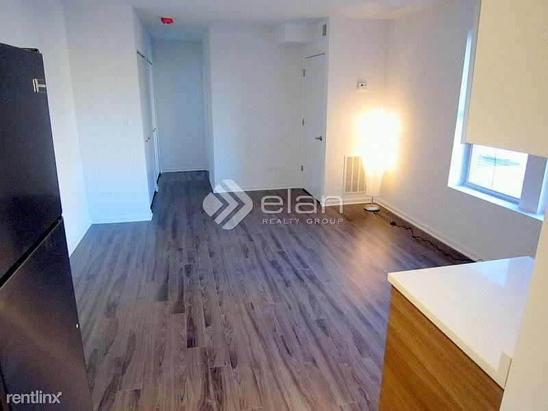 1st image of 925 W Carmen Ave APT 7E