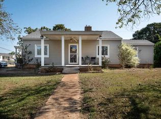 104 W Marion Ave, Tuscumbia, AL 35674