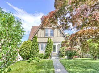 7 Sutton Pl, Ossining, NY 10562