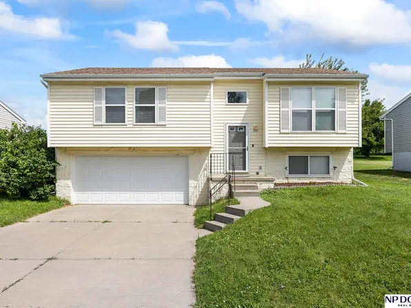 5807 N 61st Ave, Omaha, NE 68104