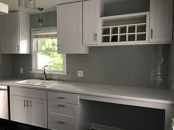 2nd image of 505 Terrill Ave