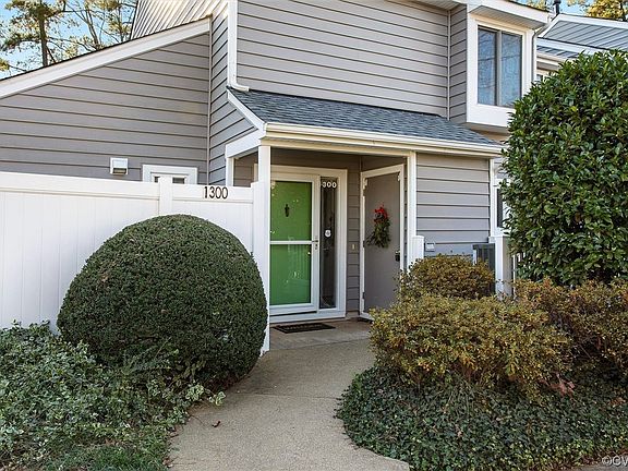4th image of 1300 Sycamore Square Dr APT 214