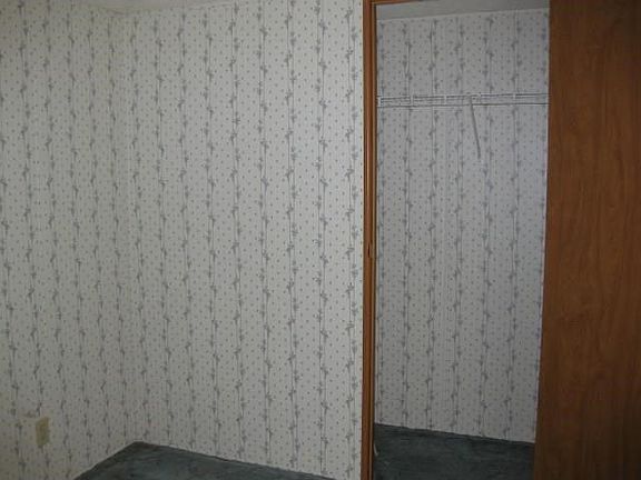 4th image of 93 Railroad Ave