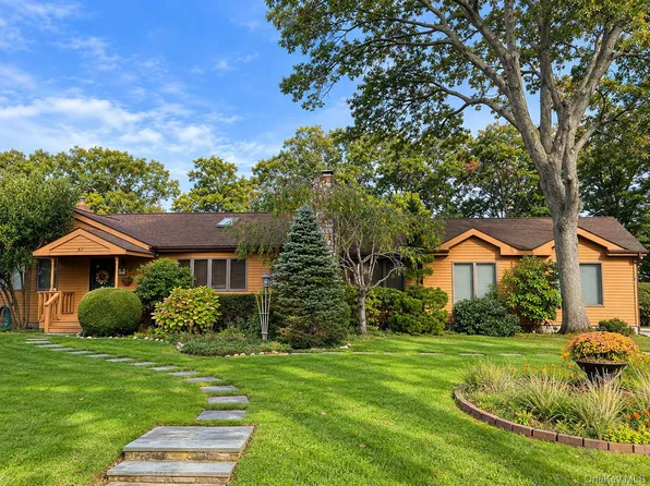 67 N Howells Point Road, Bellport Village, NY 11713