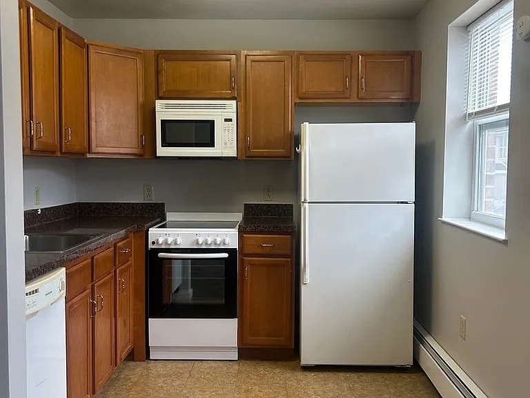 Austin Manor Apartments — Photo 18