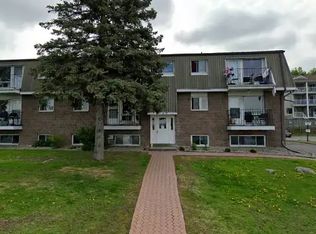 6640 Notre Dame St #106, Ottawa, ON K1C1H1