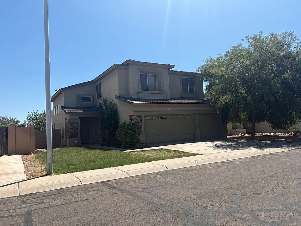 1463 W Bluejay Dr