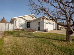 10610 S 83rd Ave, Grande Prairie, AB T8W2H4