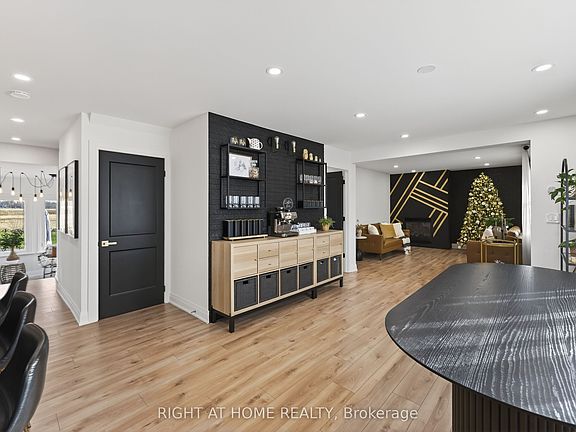 4th image of 1234 Spears Rd