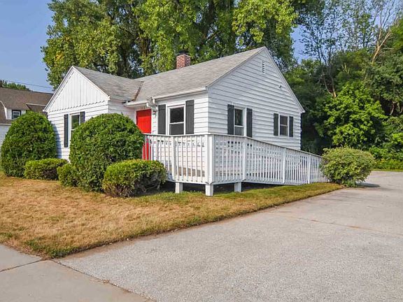 2nd image of 1415 Melody Dr