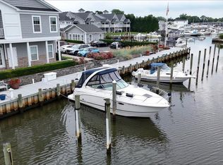 36 Nicole Ct #36, Copiague, NY 11726