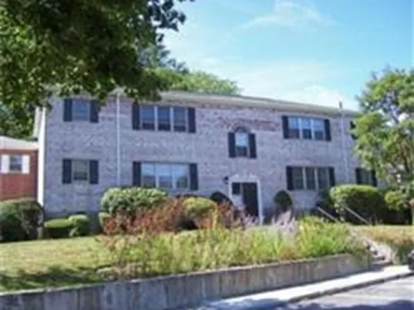 116 Lake Shore Rd APT 4, Brighton, MA 02135