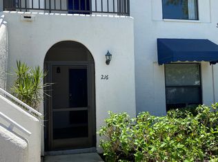 3313 Europa Dr APT 216, Naples, FL 34105