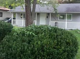 10553 Earl Dr, Saint Louis, MO 63136