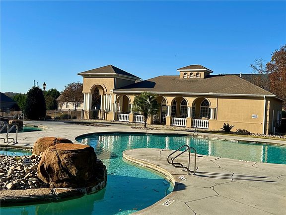 3rd image of 1007 Tuscany Dr