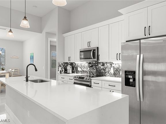 3rd image of 1316 SW 31st Terrace Cpe