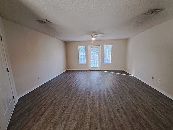 4th image of 6025 Dallas Ave
