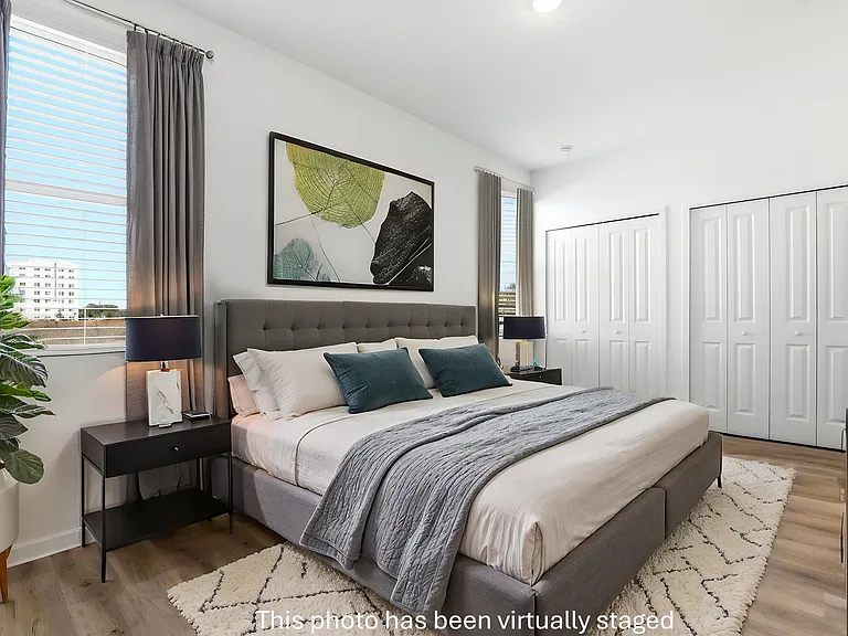 Venture Apartments — Photo 7