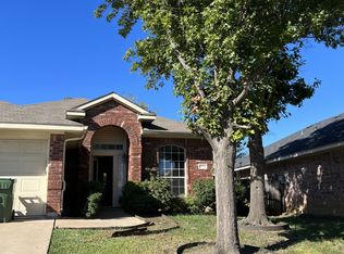 6702 Charlotte Ct, Arlington, TX 76002