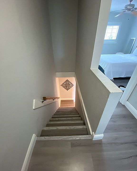 1st image of 633 NE 2nd Ave APT 17
