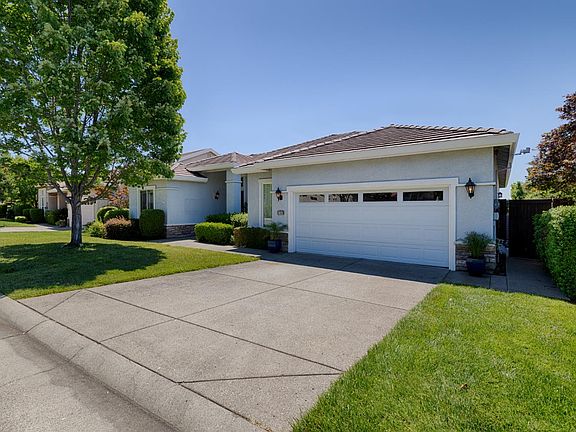 3rd image of 3752 Coldwater Dr
