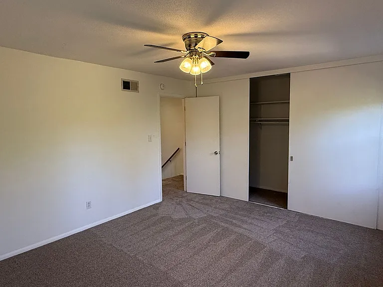 4605 Hedgemore Dr #D — Photo 10