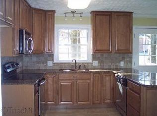 5816 Emmaus Rd, Kernersville, NC 27284