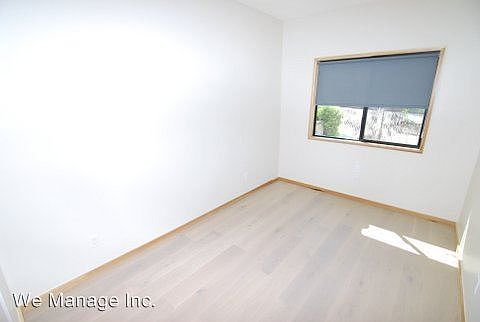 5th image of 320 Argonne Ave