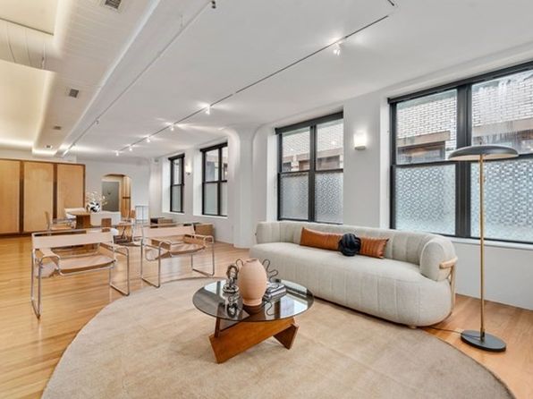 453 Washington St #11E