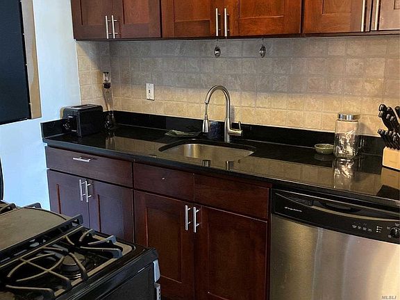 5th image of 85 S Centre Ave APT B16