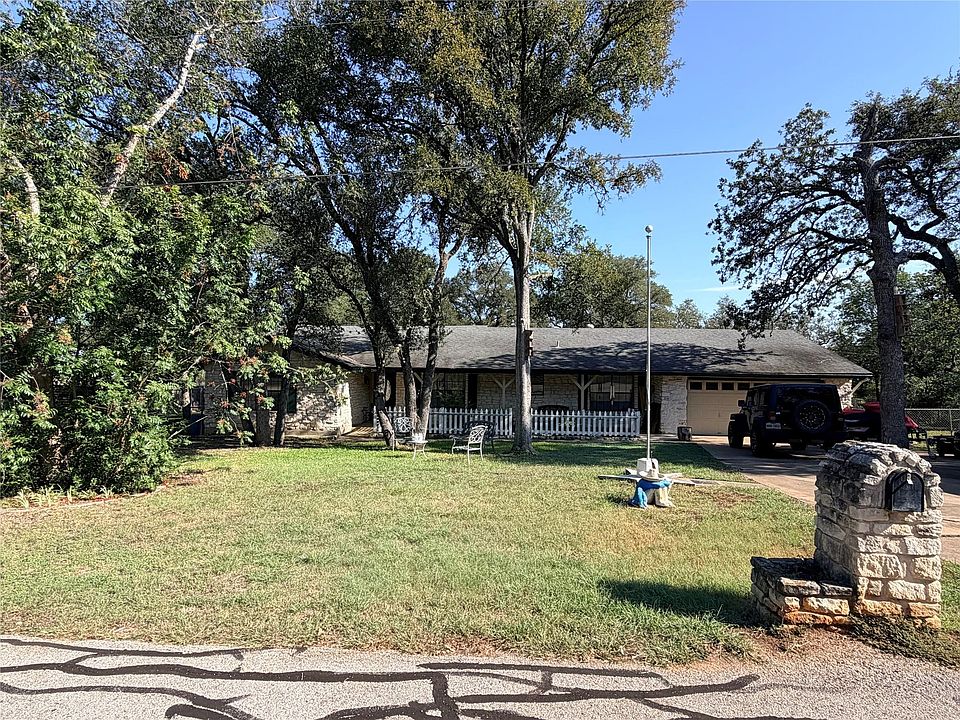 1st image of 2800 Robin Rd