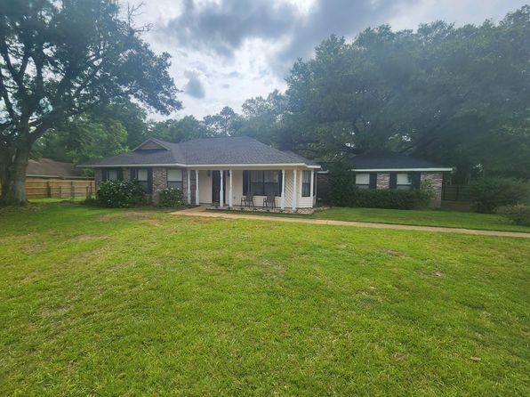 13349 Lorraine Rd