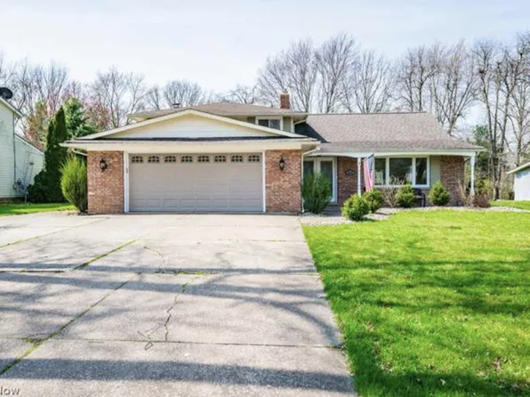 1980 Radcliffe Dr, Westlake, OH 44145