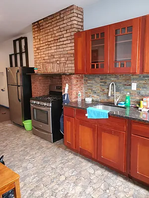 Rented by One Stop MultiService | media 12