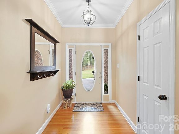 5th image of 2055 Tiger Paw Ln