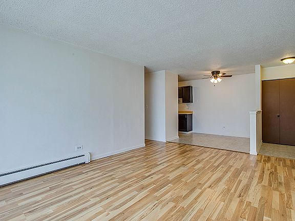 4th image of 247 N Neltnor Blvd #C-1